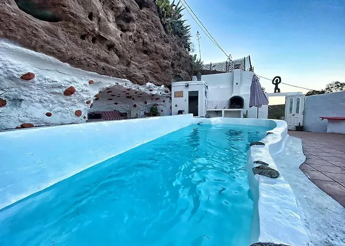 Casa-cueva en la naturaleza, Valsequillo